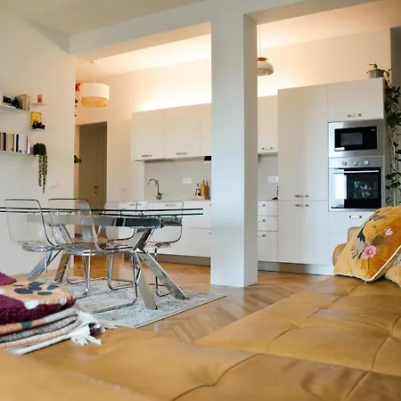 Amazing View On Navigli דירה מילאנו