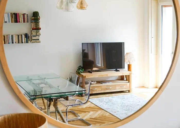 Amazing View On Navigli Apartment Milan